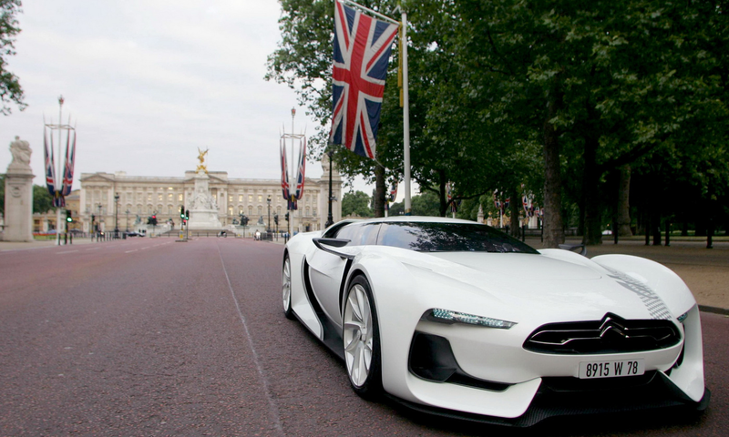 Illustration for article titled GTbyCITROËN Concept Does Tourist Thing On GT5 London Street Circuit